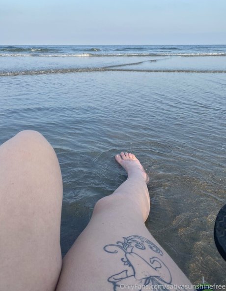 sativasunshinefree onlyfans leaks naked