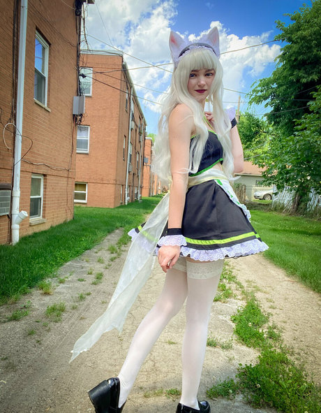 elle chu is on onlyfans