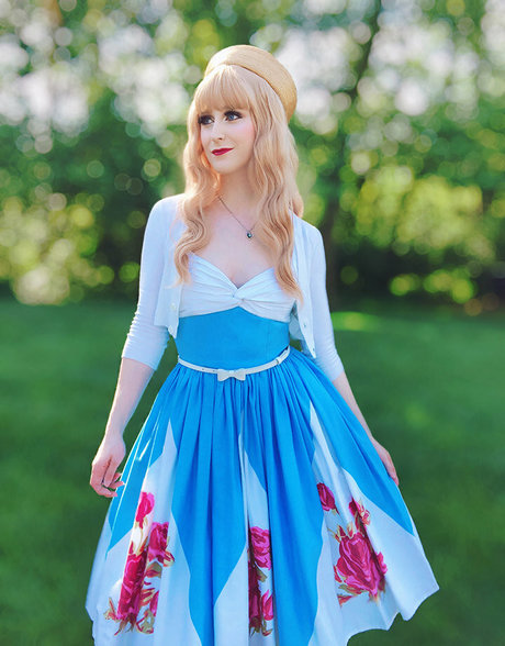 lorenia onlyfans content