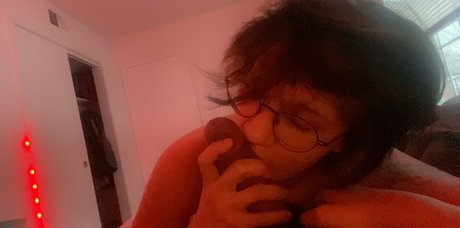 witheredroses only fans nude