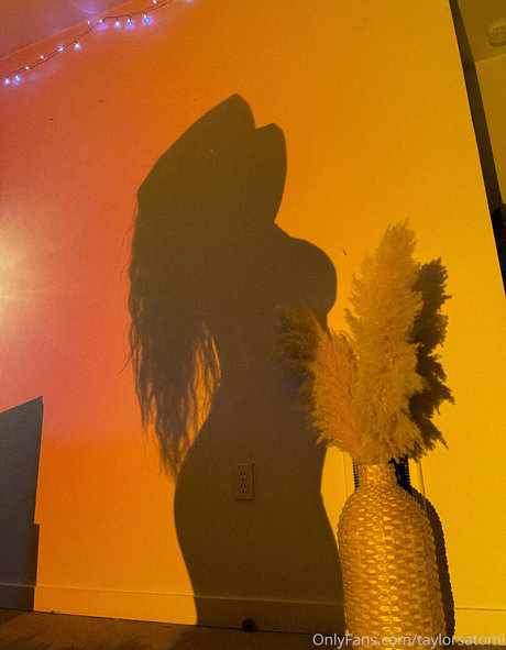 taylorsatomi xxx onlyfans