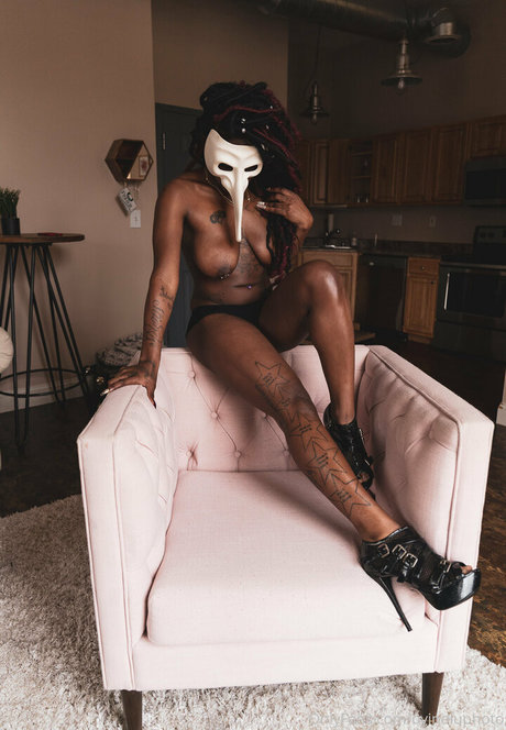 oyinoluphoto onlyfans naked