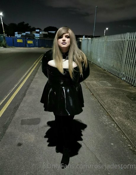 rosejadestorm onlyfans free content