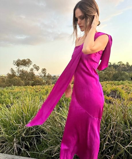 Rachel Bilson nude on onlyfans