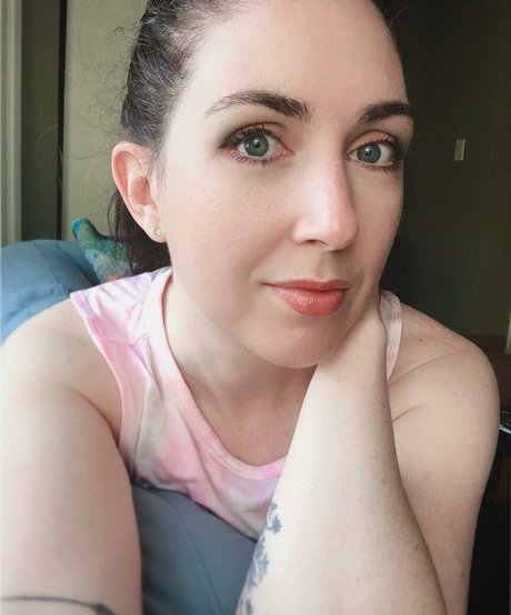 Viola Volta onlyfans lesk