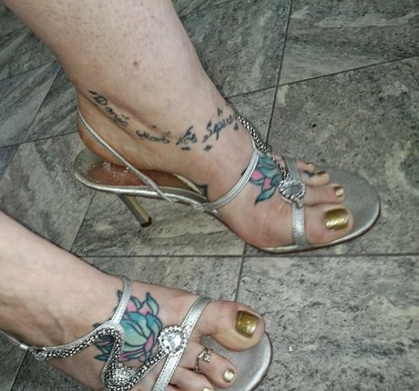 ditteslegsandfeet only fans porn