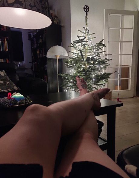 ditteslegsandfeet onlyfans explicit content