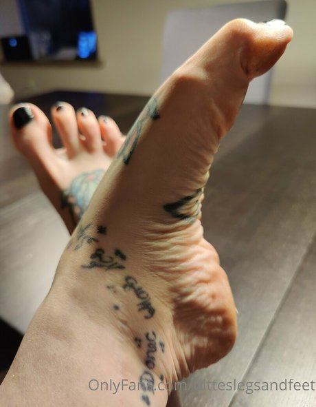 ditteslegsandfeet sexy onlyfans