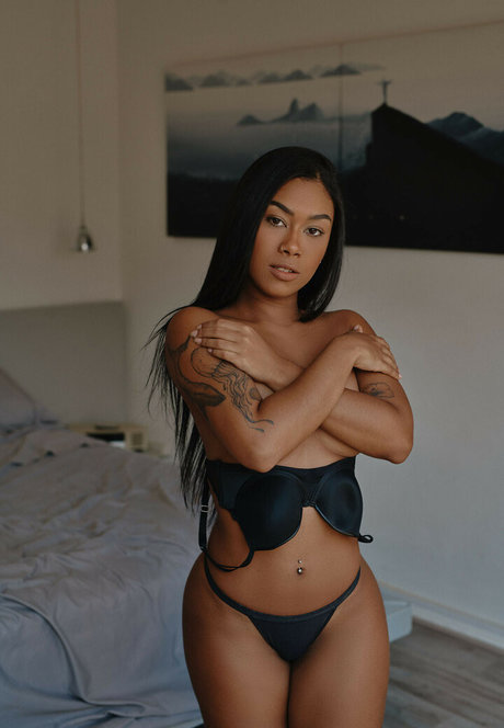 Vitoria Cerqueira onlyfans nudes