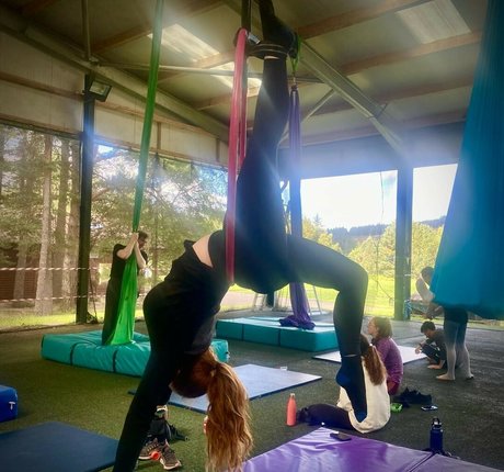 Beth Roars onlyfans lean