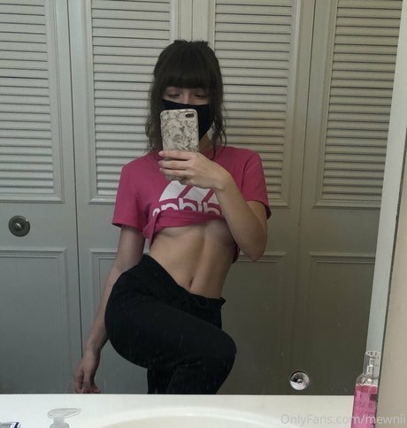 Mewnii nude onlyfans leaks