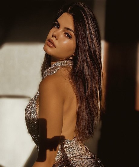 Lara Benjamina Winter nudes onlyfans