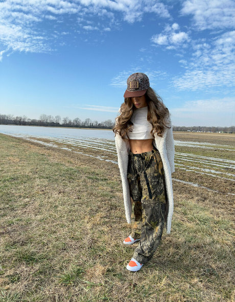 mommy son onlyfans sexy nude depiction