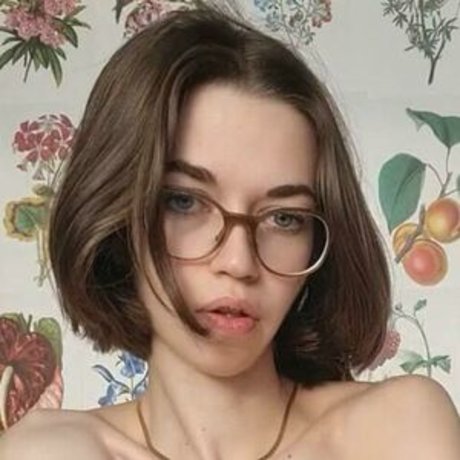 Kim Baltes onlyfans naked leaked