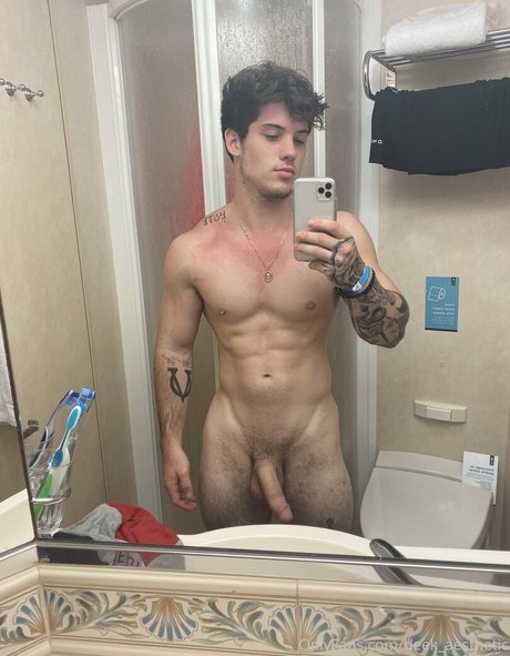 deek aesthetic onlyfans nude content