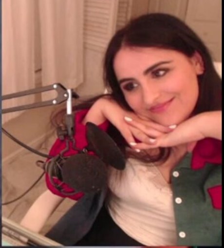 Alliebeemac onlyfans leaks naked