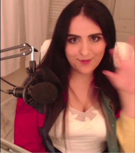 Alliebeemac leaked porn onlyfans