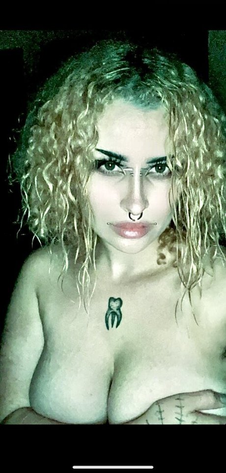 vyrkolaka nude onlyfans porn