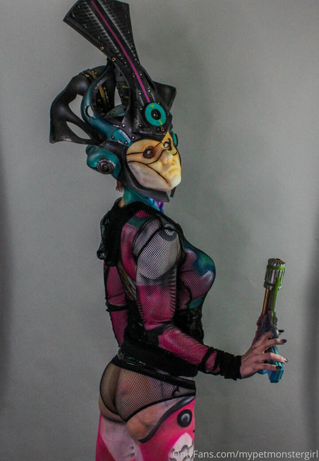 mypetmonstergirl only fans nude