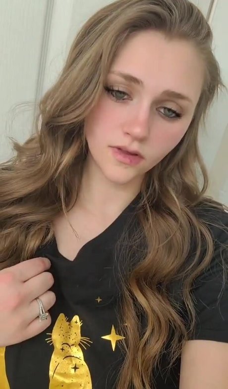 Ivory Ray onlyfans leak fuck