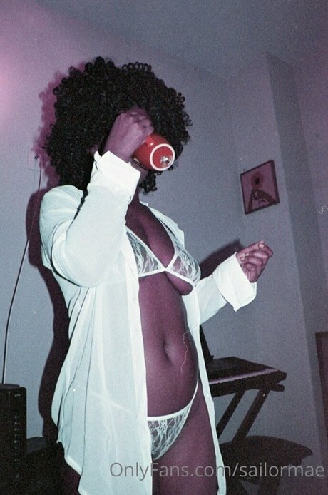 sailormae nude onlyfans