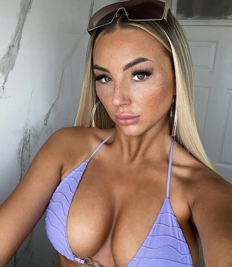 Beth Amelia onlyfans page