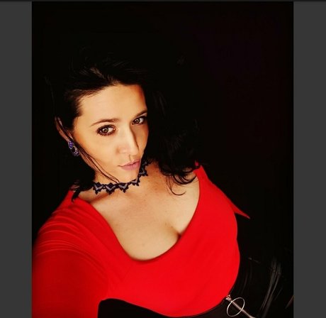 hotsexymommy69 onlyfans page