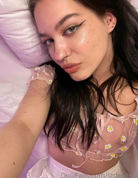 littlevikky onlyfans sex tape