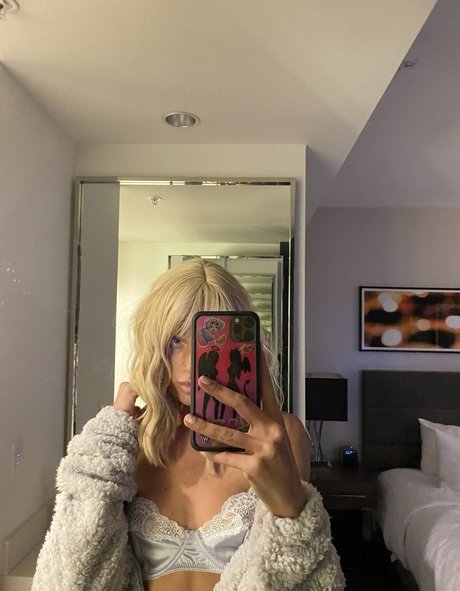 Lexiefucks onlyfans free content