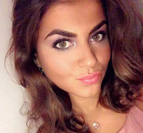 Lauren Fardon onlyfans lean