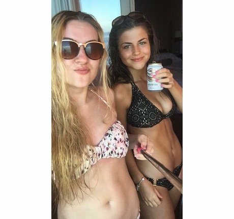 Lauren Fardon nude leaked onlyfans