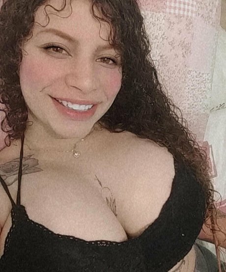 Ashley Alves onlyfans leak nudes