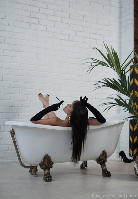 latexprincessvip nudes only fans