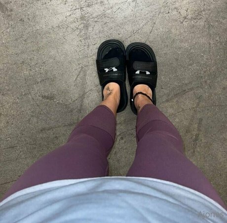 ajonesfeet onlyfans content