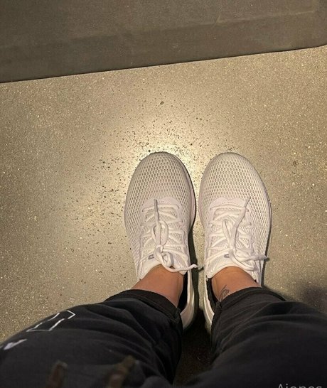 ajonesfeet onlyfans model images