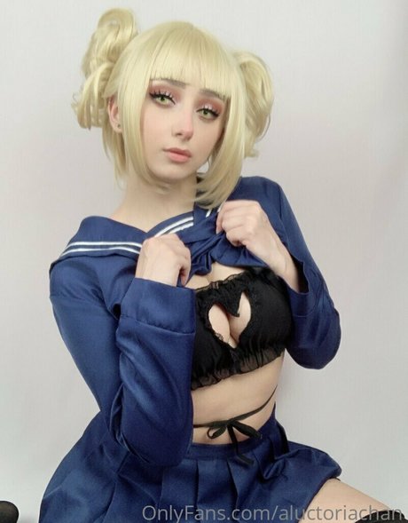 aluctoriachan onlyfans sexy