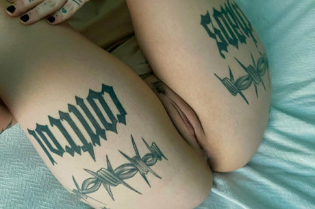 kayekenzy onlyfans images