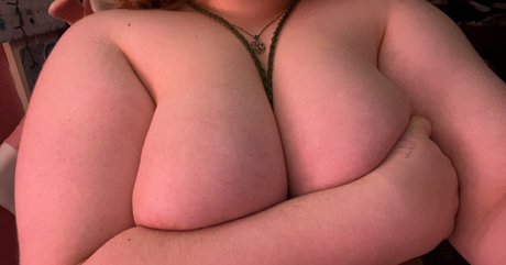 slxttynicole topless onlyfans