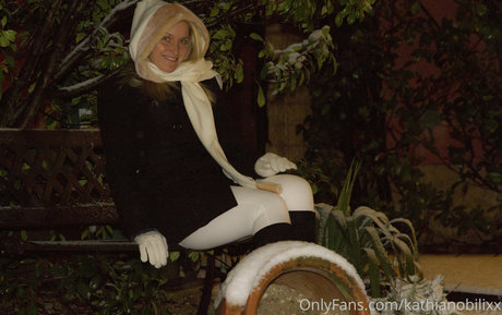 tattooed onlyfans sexy plate