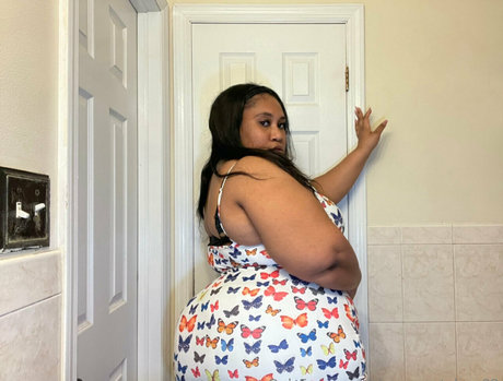 bbw moretolove23 onlyfans model
