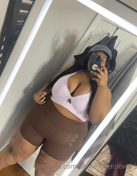 bbw moretolove23 onlyfans model photos