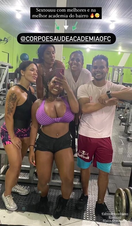 diasdegil onlyfans strip tease