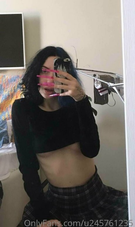 alicewonderfull onlyfans leak ass