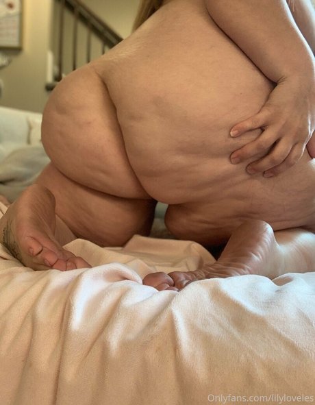 lilyloveles Profile image