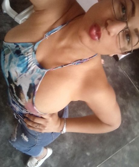 Nohely Guilarte onlyfans pictures