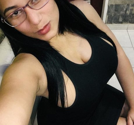 Nohely Guilarte nude porn onlyfans