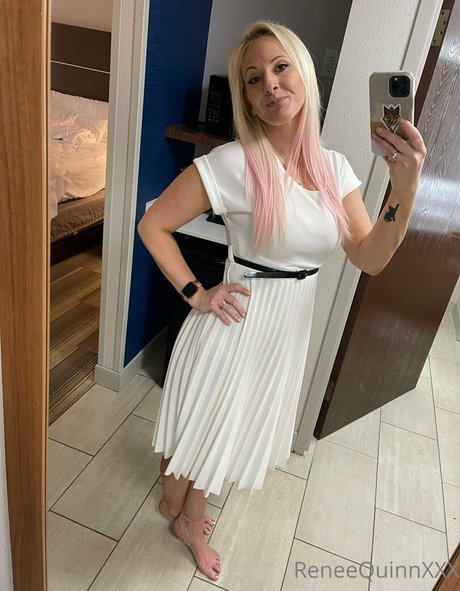 reneequinnxxx onlyfans images