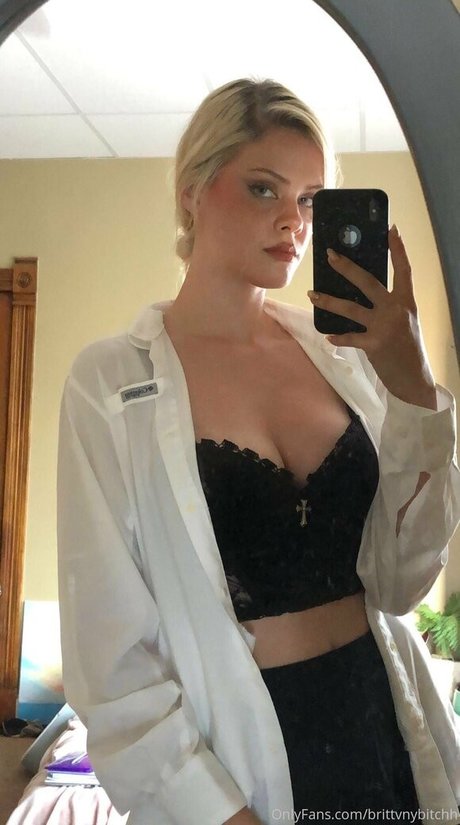 brittvnybitchh onlyfans leaked nude