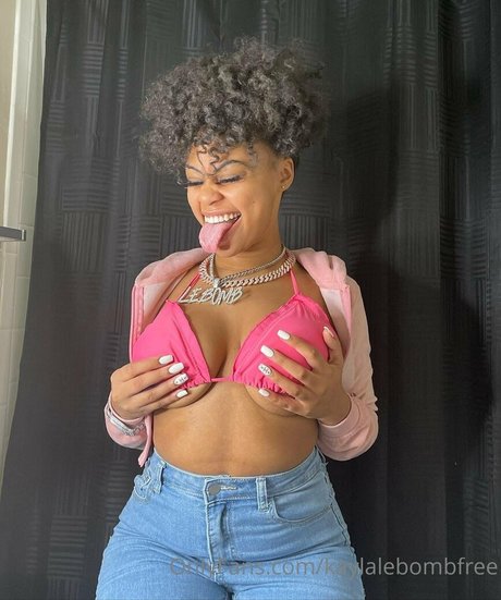 kaylalebombbb porn onlyfans