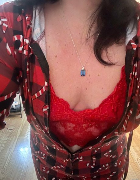 ronnie rae 82 is on onlyfans